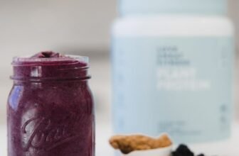PB&J Protein Smoothie – Love Sweat Fitn...